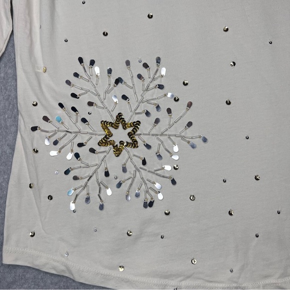 Talbots Womens Medium Embellished Crewneck Snowflake Tee Shirt Christmas New - Picture 3 of 12